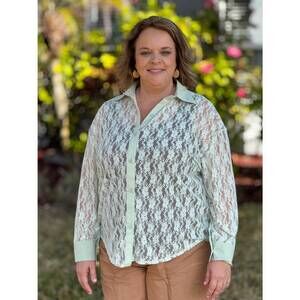NEW SOUTHERN GRACE kathryn lace top in mint
